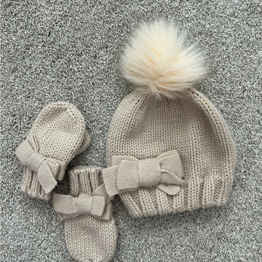 Infant hat and mittens